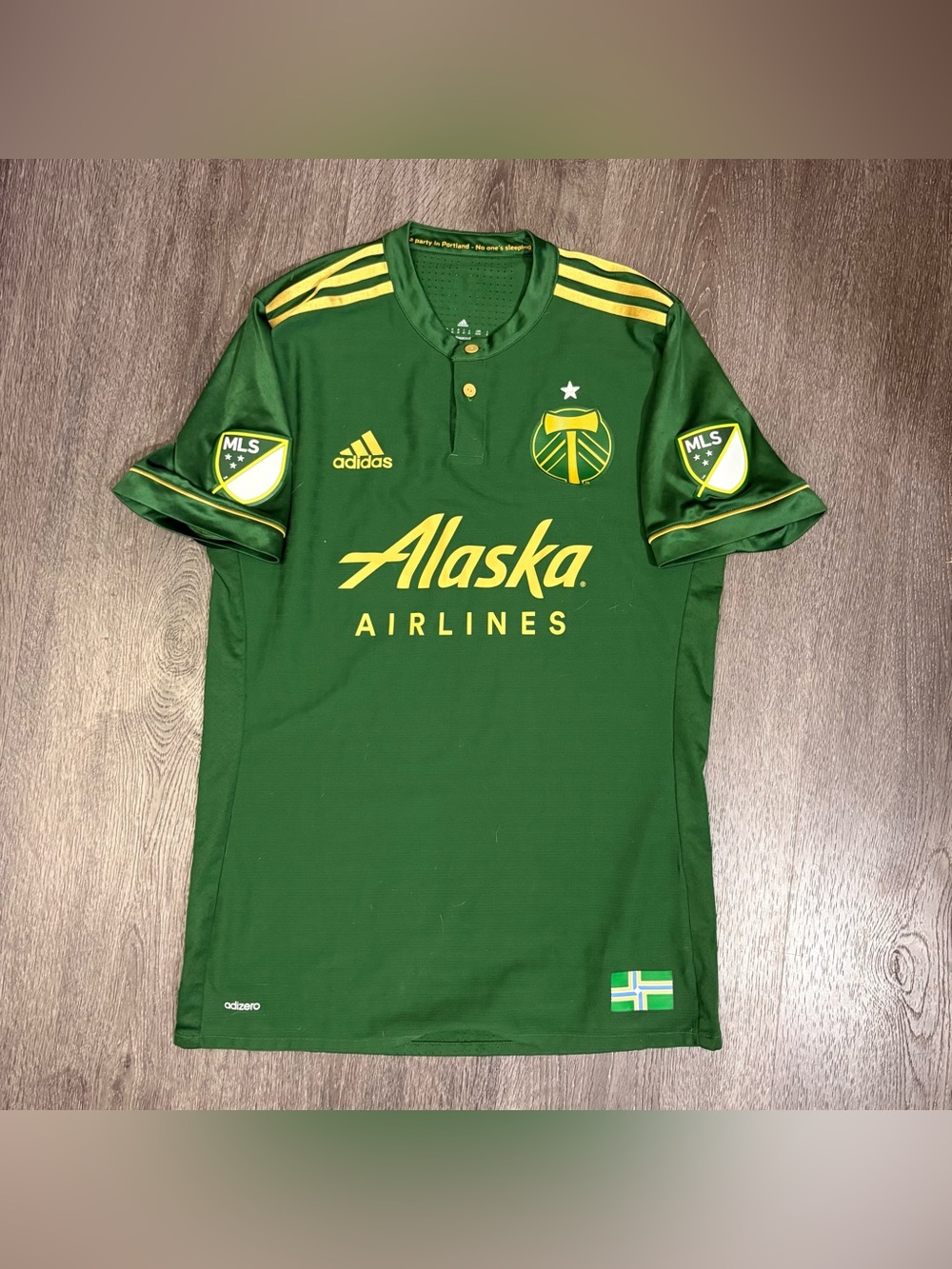 Adidas Portland Timbers MLS Jersey Mens Medium Green Alaska Airlines